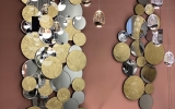 Зеркала Cirze с круглыми элементами и золотистой отделкой