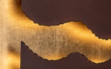 Фрагмент светильника Sombra с золотой фольгой