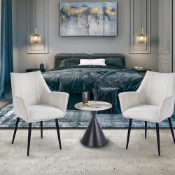 Белые кресла Sima в спальне